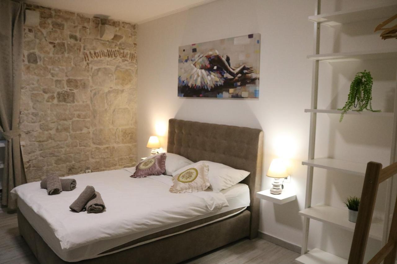 Studios Kadena Trogir - 18Th Century Stone House Dış mekan fotoğraf