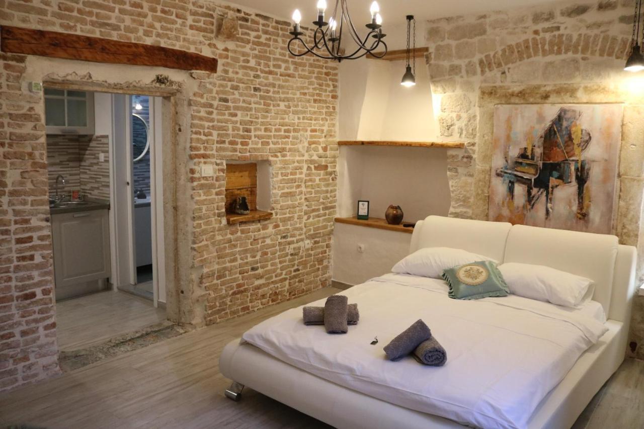 Studios Kadena Trogir - 18Th Century Stone House Dış mekan fotoğraf
