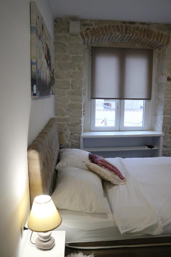 Studios Kadena Trogir - 18Th Century Stone House Dış mekan fotoğraf