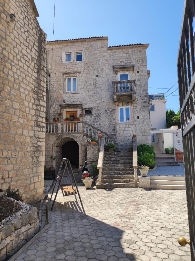 Studios Kadena Trogir - 18Th Century Stone House Dış mekan fotoğraf