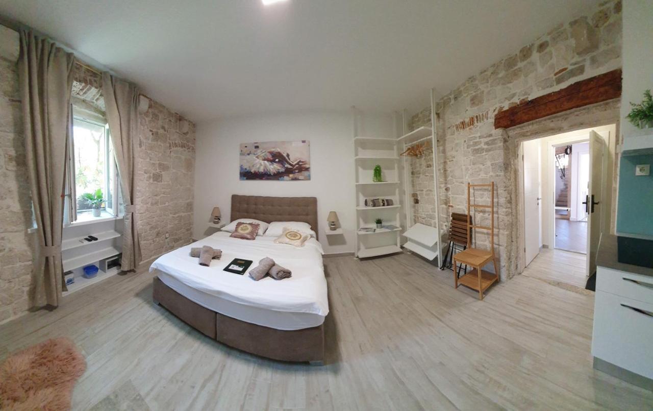 Studios Kadena Trogir - 18Th Century Stone House Dış mekan fotoğraf