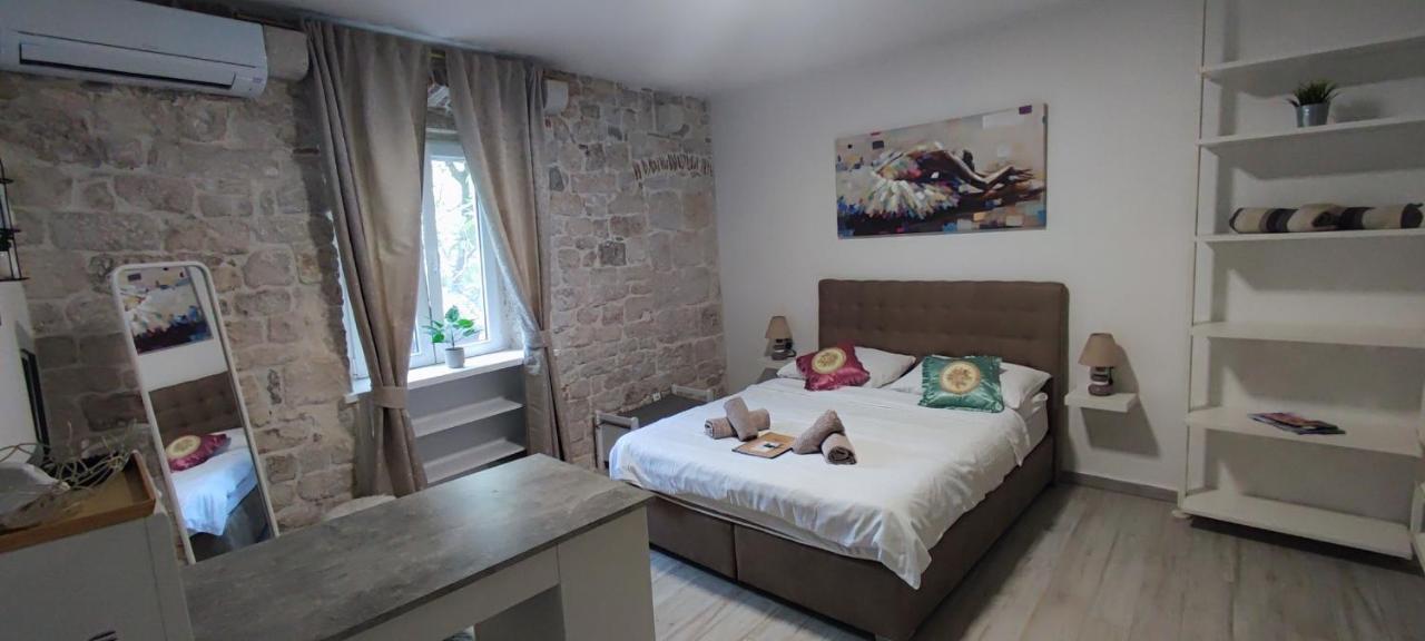 Studios Kadena Trogir - 18Th Century Stone House Dış mekan fotoğraf
