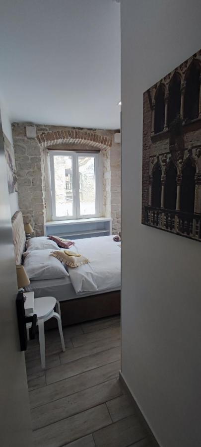 Studios Kadena Trogir - 18Th Century Stone House Dış mekan fotoğraf