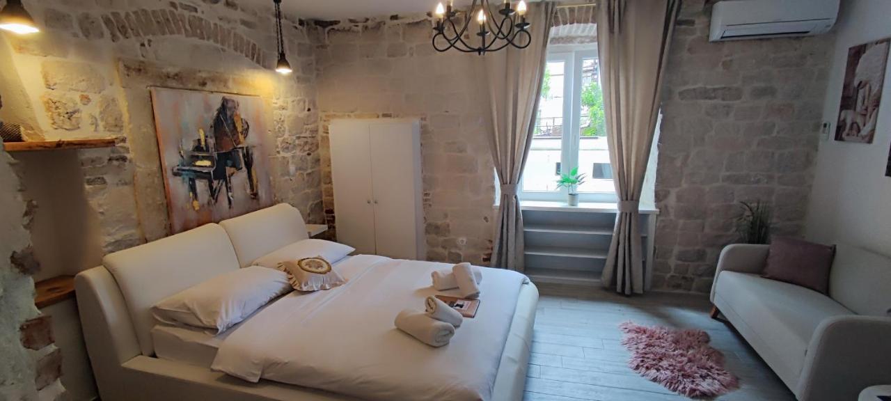 Studios Kadena Trogir - 18Th Century Stone House Dış mekan fotoğraf