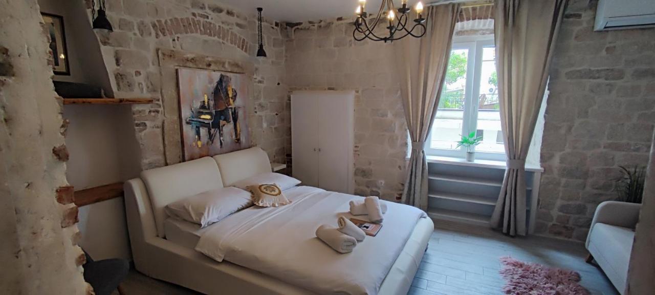 Studios Kadena Trogir - 18Th Century Stone House Dış mekan fotoğraf