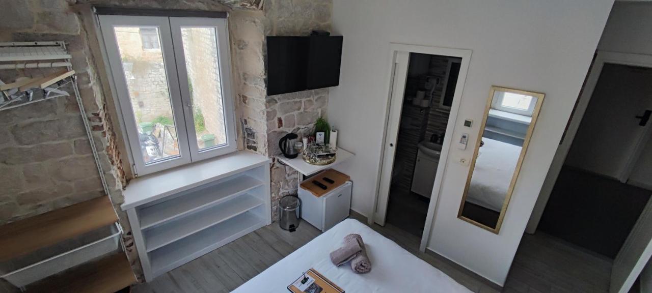Studios Kadena Trogir - 18Th Century Stone House Dış mekan fotoğraf