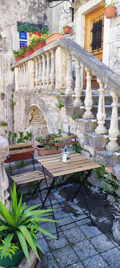 Studios Kadena Trogir - 18Th Century Stone House Dış mekan fotoğraf