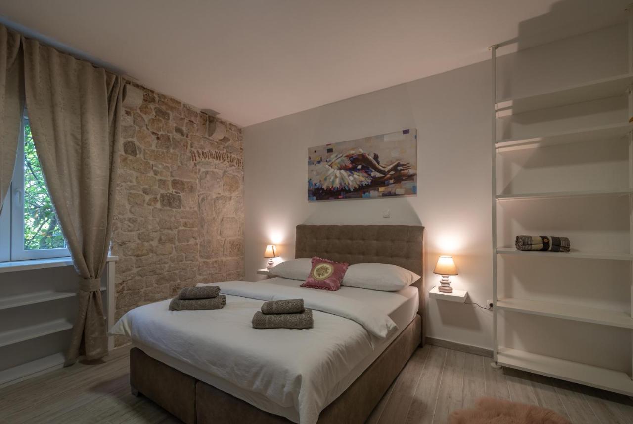 Studios Kadena Trogir - 18Th Century Stone House Dış mekan fotoğraf