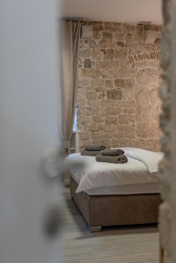 Studios Kadena Trogir - 18Th Century Stone House Dış mekan fotoğraf