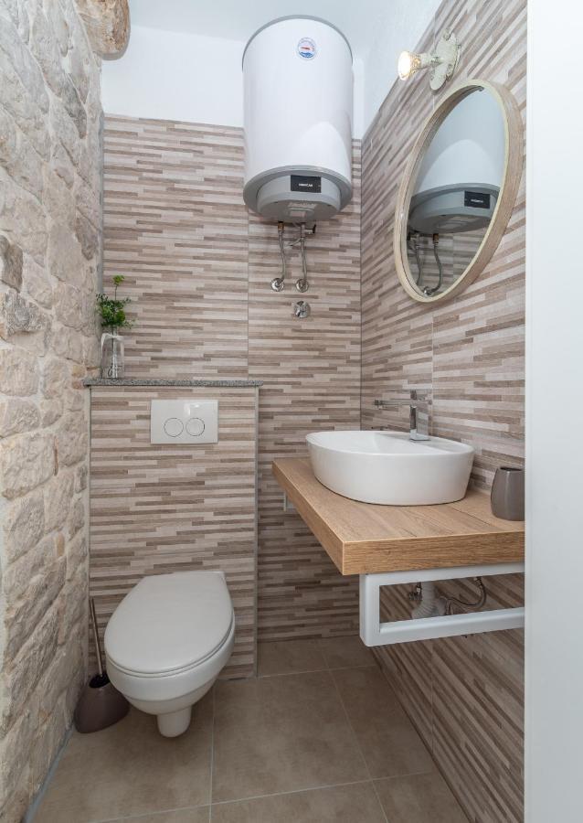 Studios Kadena Trogir - 18Th Century Stone House Dış mekan fotoğraf